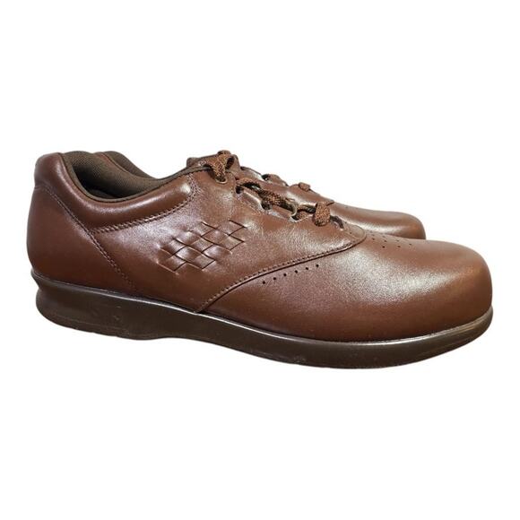 SAS Free Time Walking Shoe NWOB Women size 9.5 Slim - Picture 1 of 7